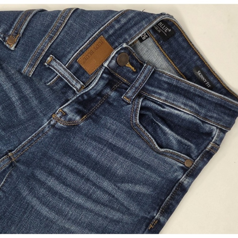 Judy Blue Women's Skinny Fit Dark Wash Blue Denim Jeans 3/26 inseam 29" Stretch